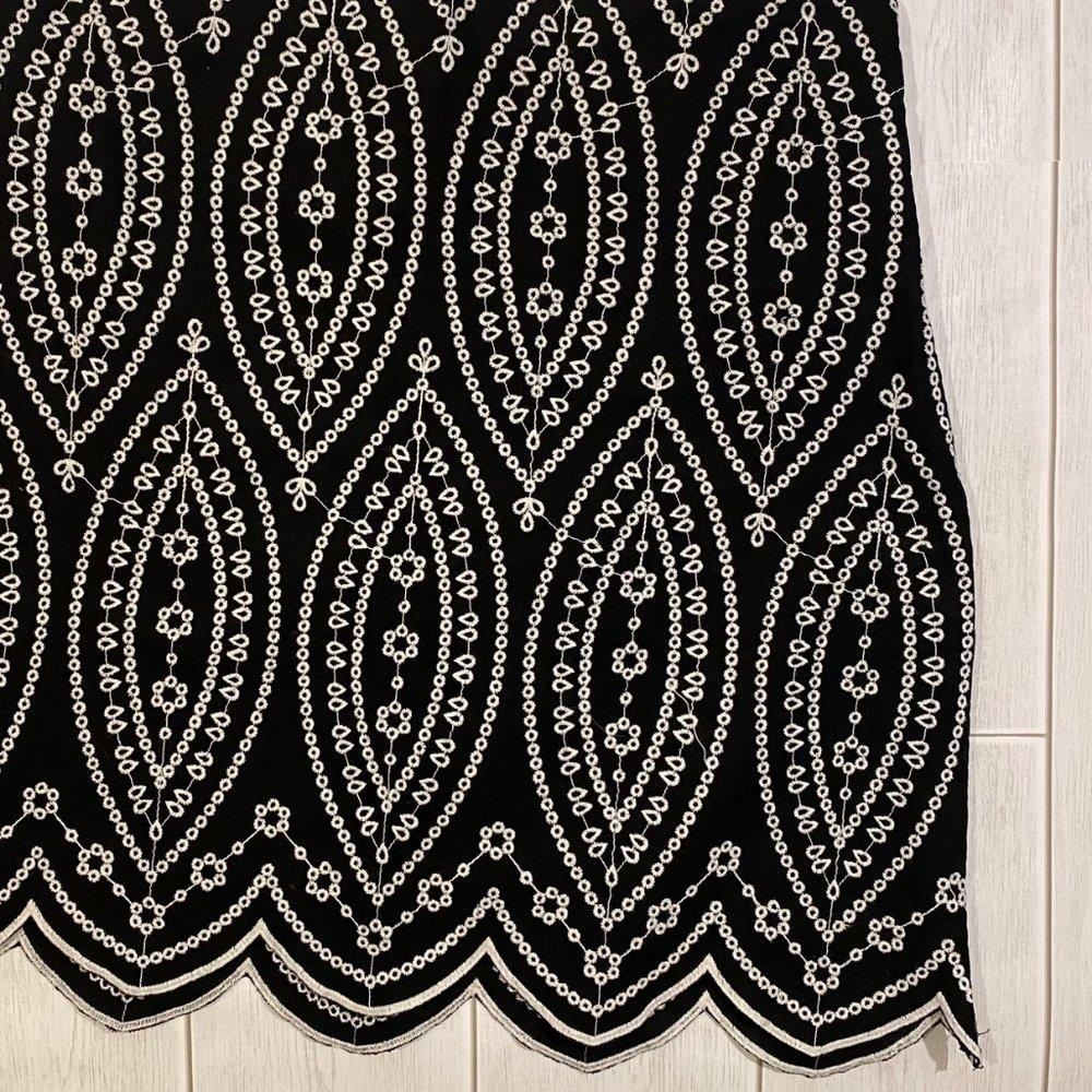 NWT LOFT Embroidered Scalloped Skirt